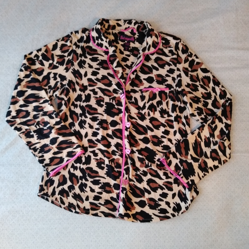 Betseyville Leopard Print Pajama Top